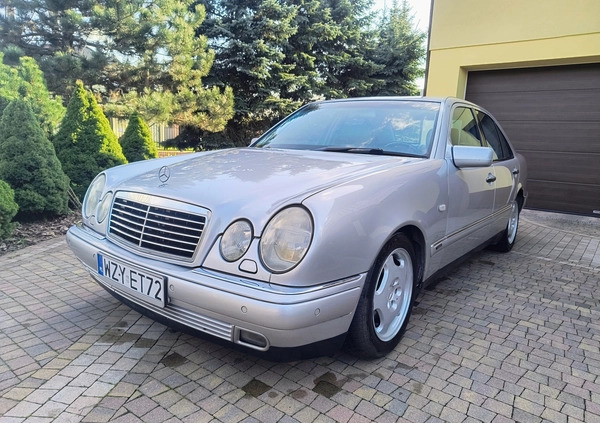 Mercedes-Benz Klasa E cena 16000 przebieg: 270000, rok produkcji 1999 z Żyrardów małe 742